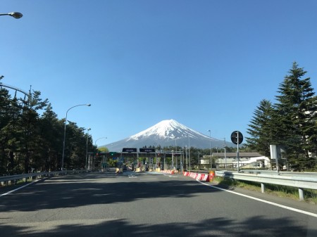 中央道で富士芝桜まつりへ